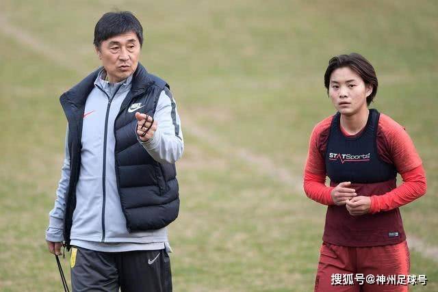 四川女排上演逆转好戏，惊险胜出闯入U19四强
